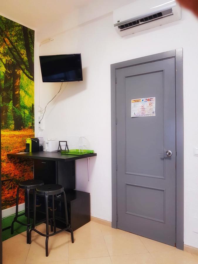 Arriola Rooms Малага Стая снимка