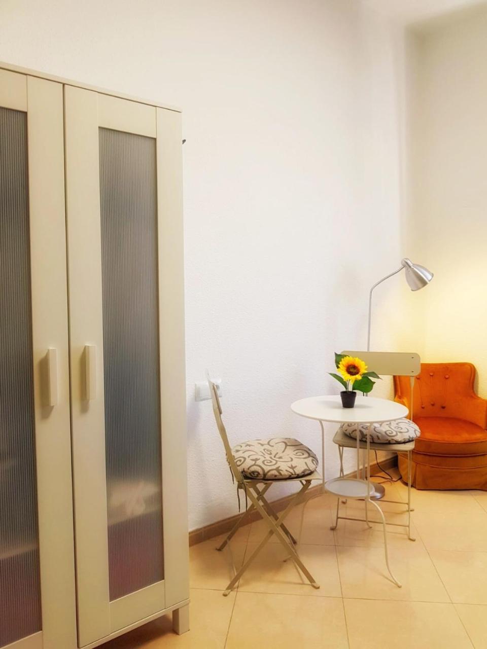 Arriola Rooms Малага Стая снимка