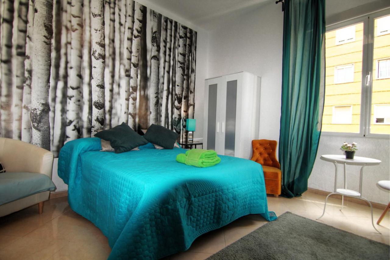 Arriola Rooms Малага Екстериор снимка