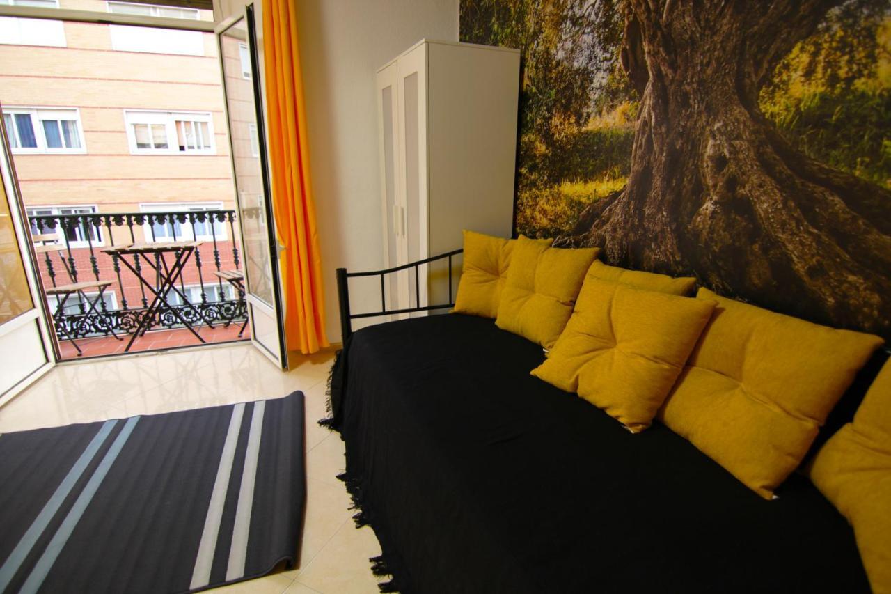 Arriola Rooms Малага Екстериор снимка